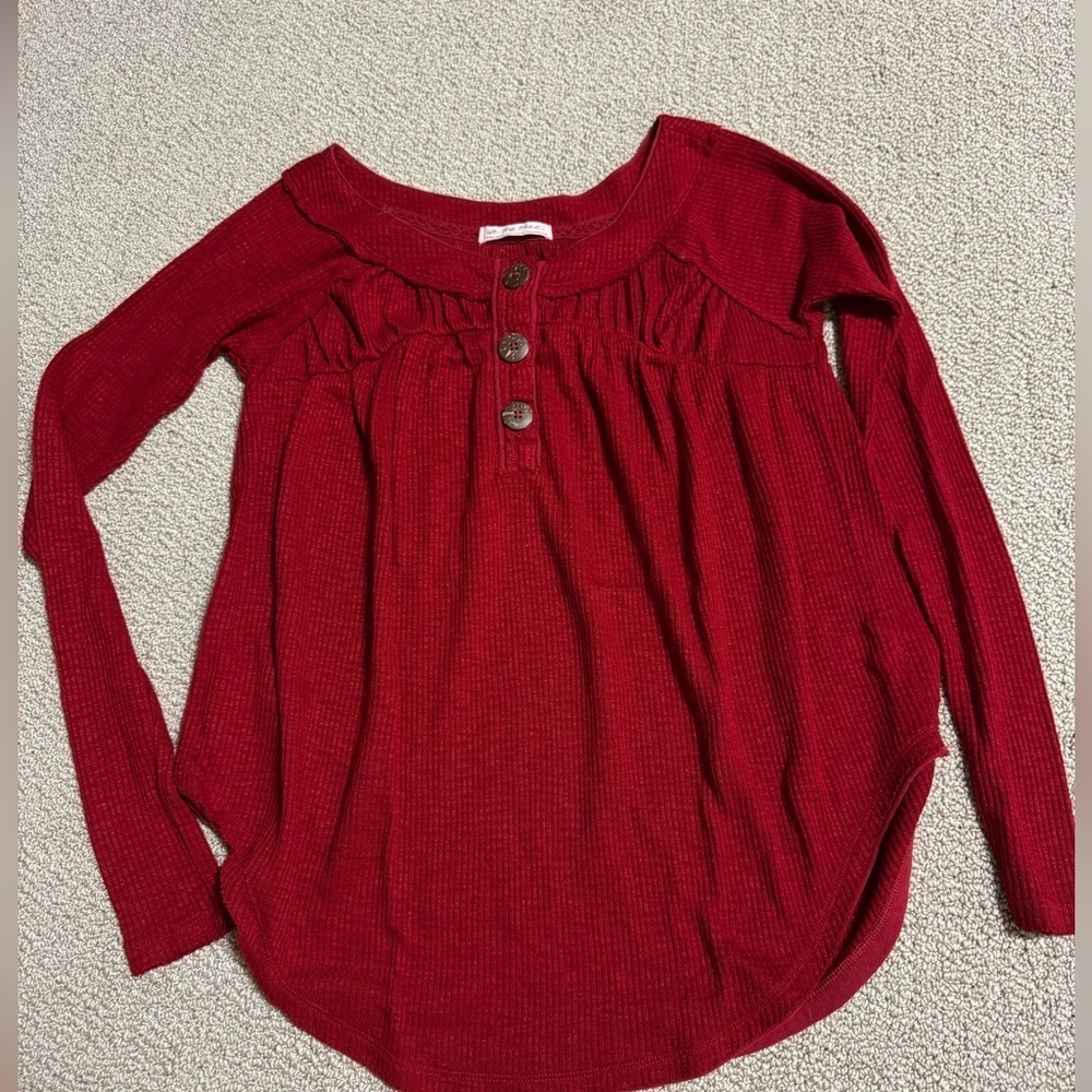 WE THE FREE SIZE XS LS TOP
